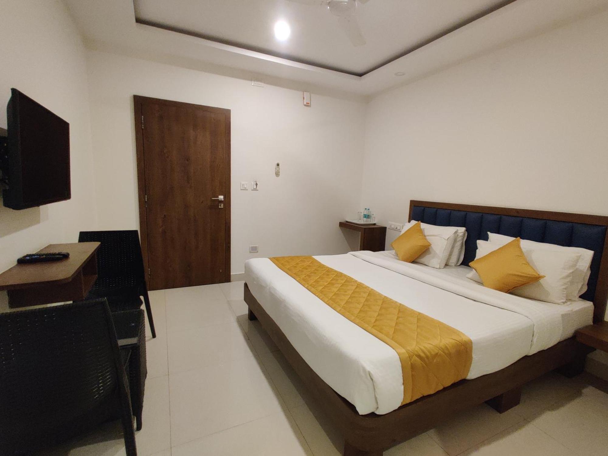 Airport Regency Hotel Devanahalli Kültér fotó